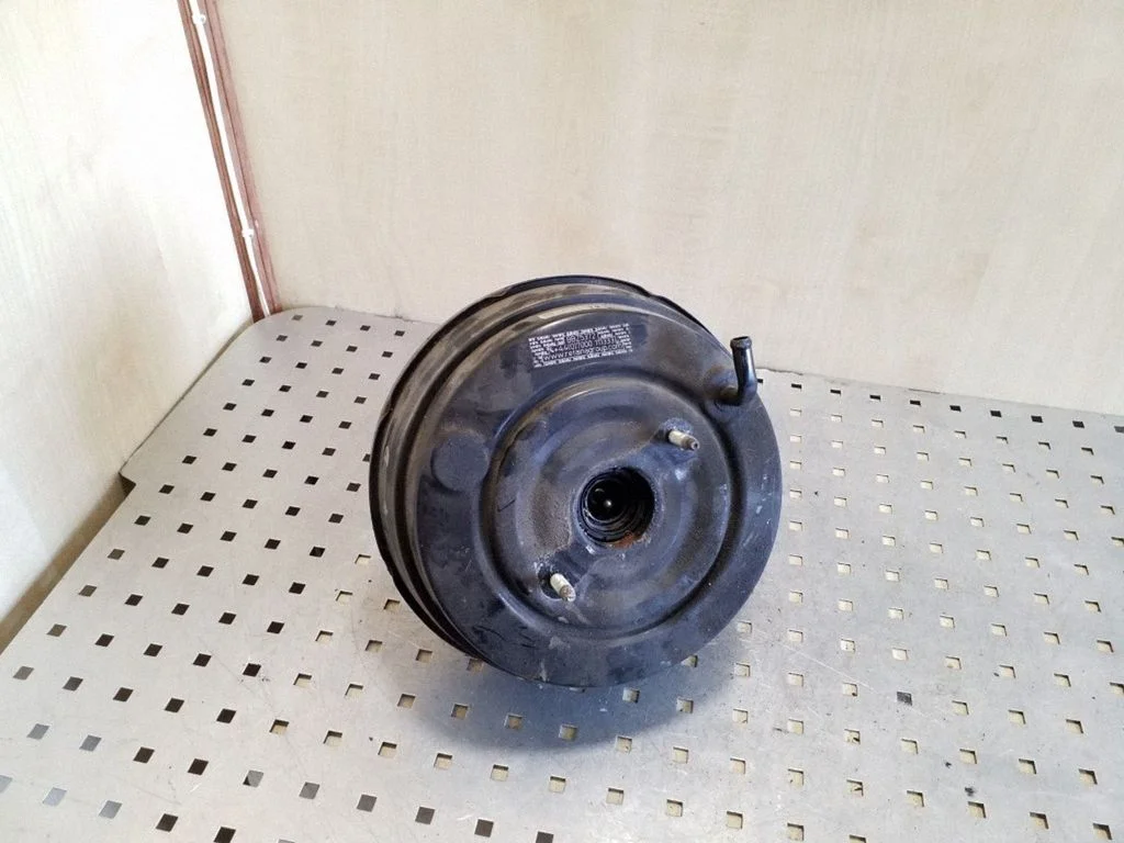 Brake booster – Subaru Legacy (2007-2009)