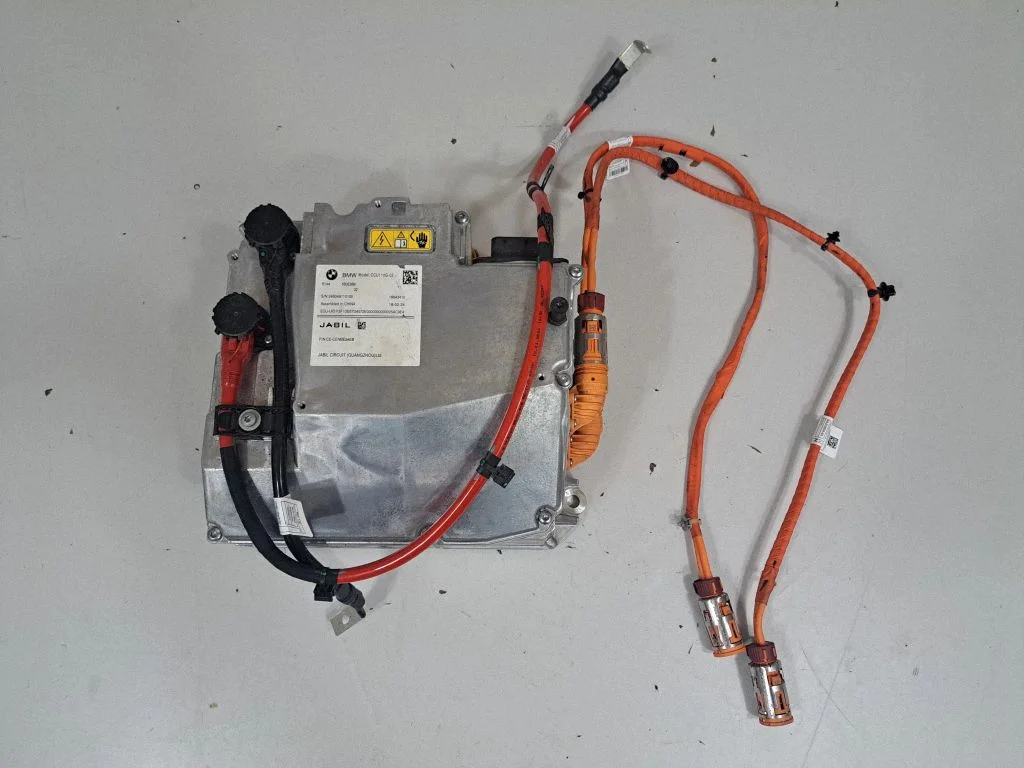 Voltage converter inverter 5B3E9B8