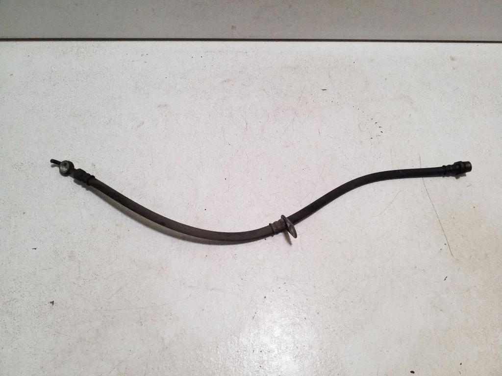 Brake booster pipe/hose – front right