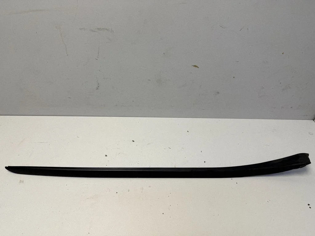 Windshield trim – BMW X1 F48 F49 (2015-2022)
