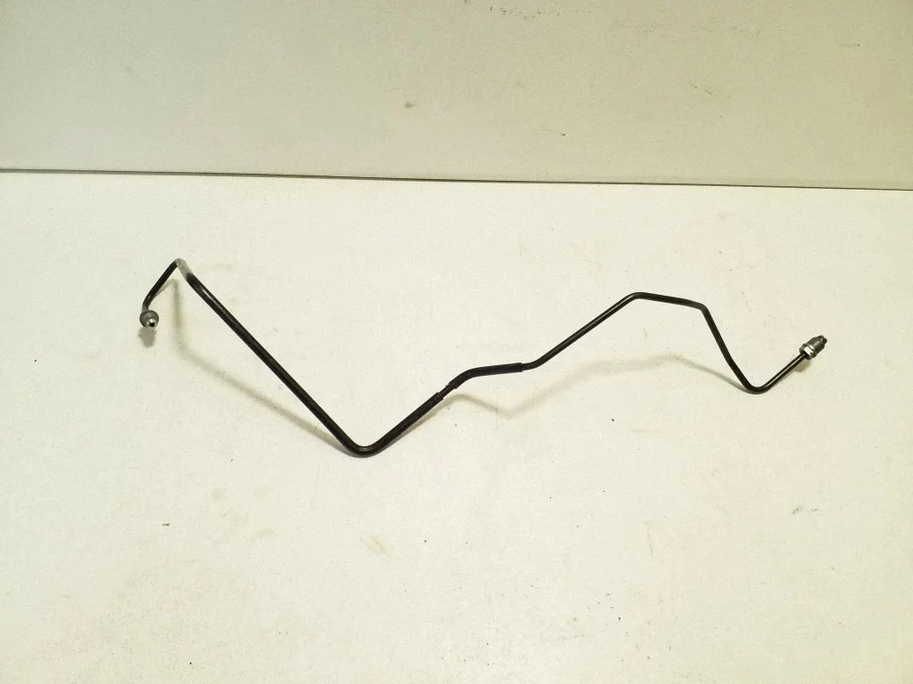 Brake booster pipe/hose – rear right