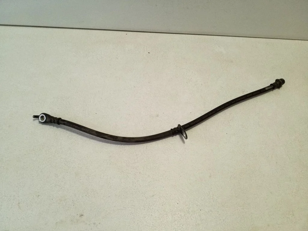 Brake booster pipe/hose – right