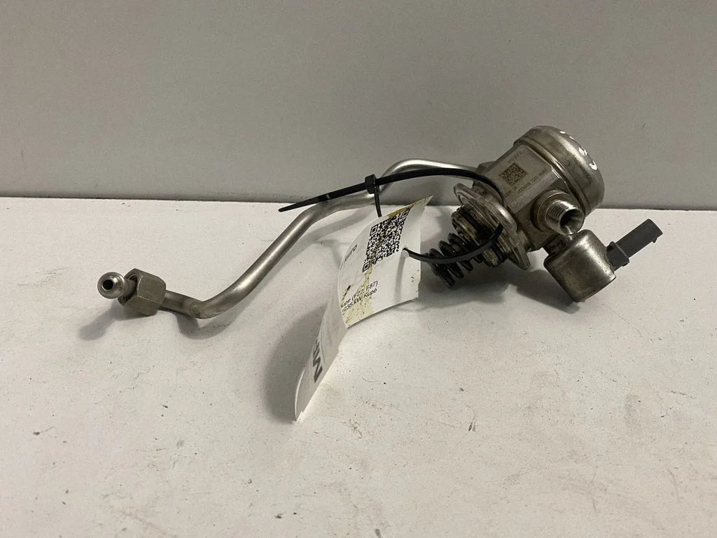 Mechanical fuel pump 7642466