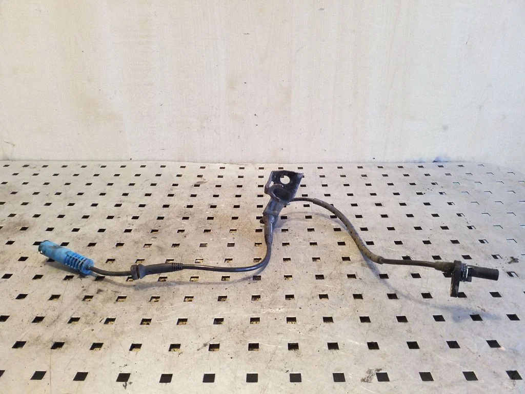 Esimene piduri ABS-andur – BMW X1 E84 (2009-2015)