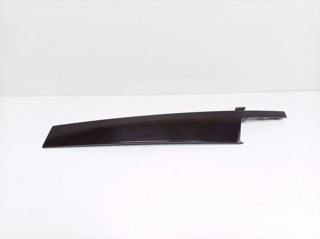 Front door glass trim molding – BMW X1 F48 F49 (2015-2022)