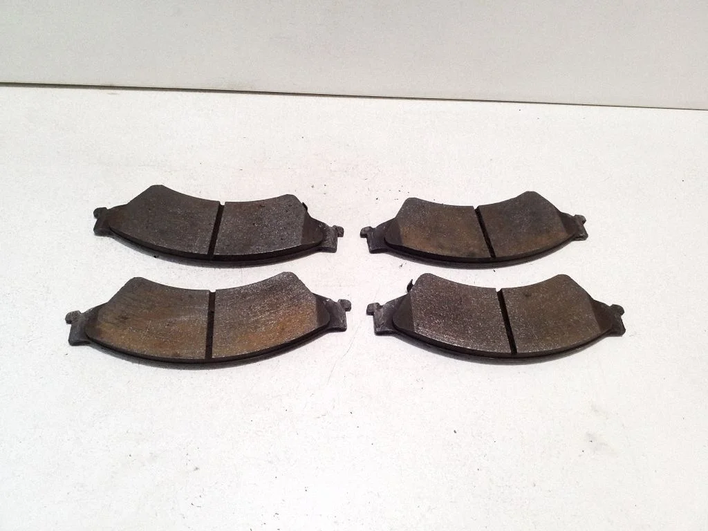 Brake pads (front)