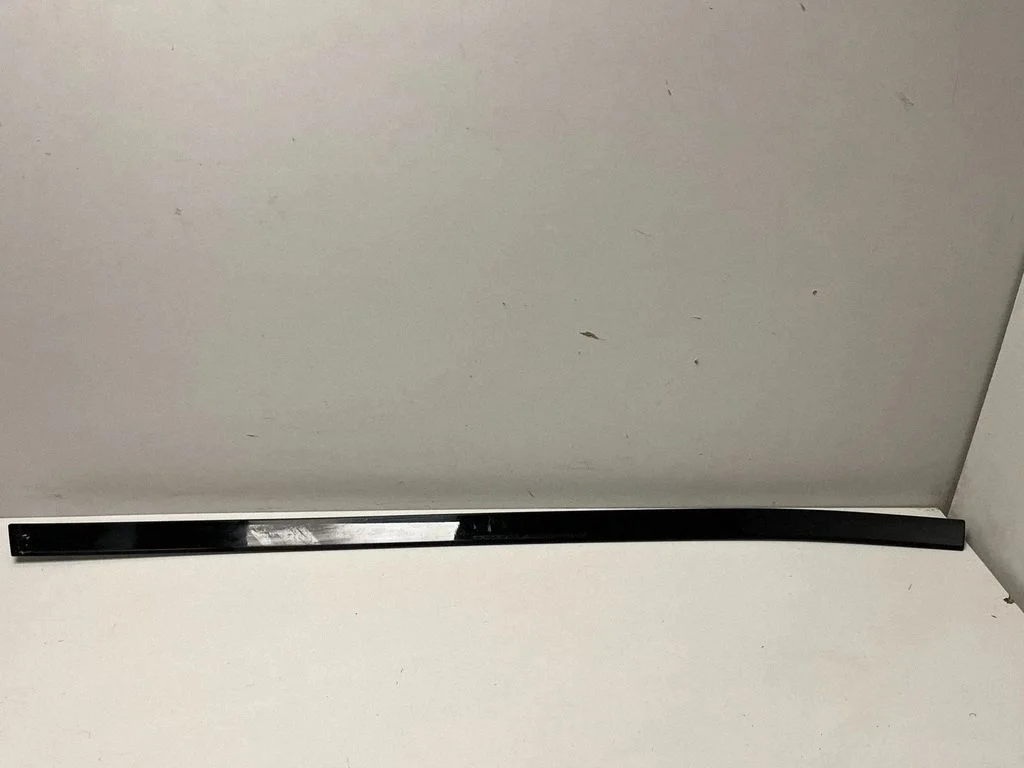 Aizmugurējo durvju stikla apdare 9881626 – BMW XM (2022-)