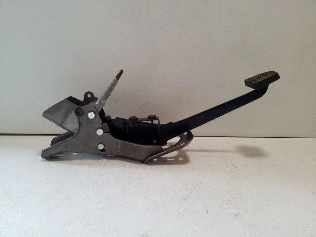 Brake pedal AB312L388AE