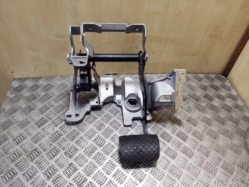 Brake pedal – Audi S5 Facelift (2013-)