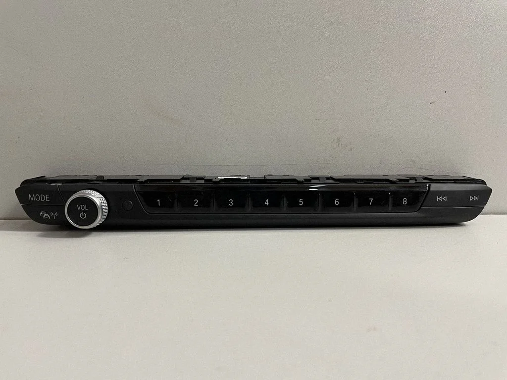 A set of switches – BMW Series 8 M8 F91 F92 G14 G15 (2019-)