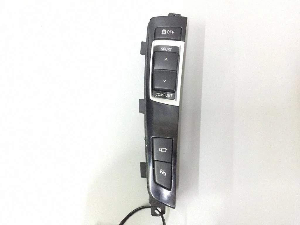 A set of switches – BMW 5 Series F10 F11 (2009-2016)