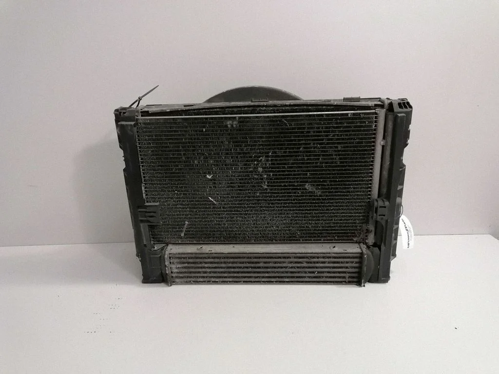 Radiatoru komplekts – BMW 1. sērija E82 E88 (2007-2014)