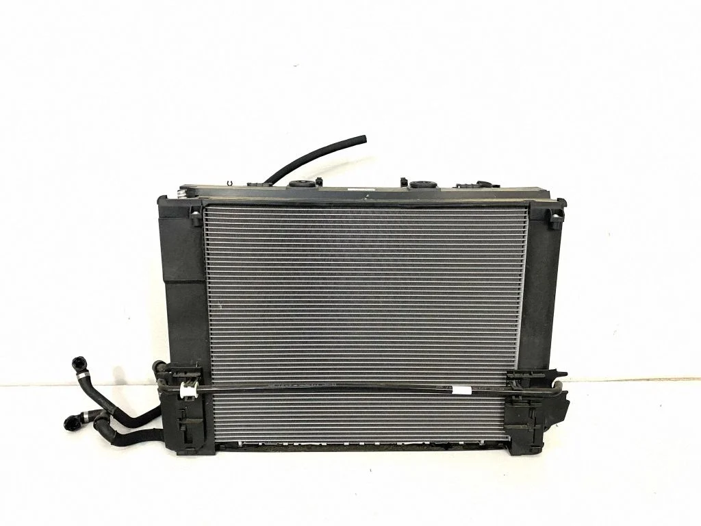 Radiatoru komplekts 8641950