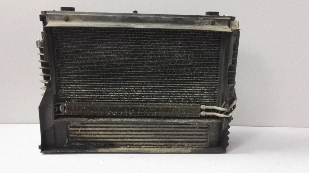 Radiatoru komplekts – BMW 5. sērija E60 E61 (2004-2010)