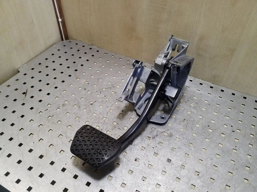 Brake pedal 35006778979