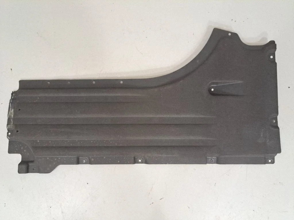 Külgmine põhjakaitse – BMW X6 G06 (2019-)