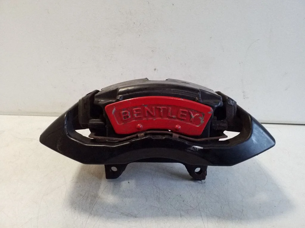 Front brake caliper – left