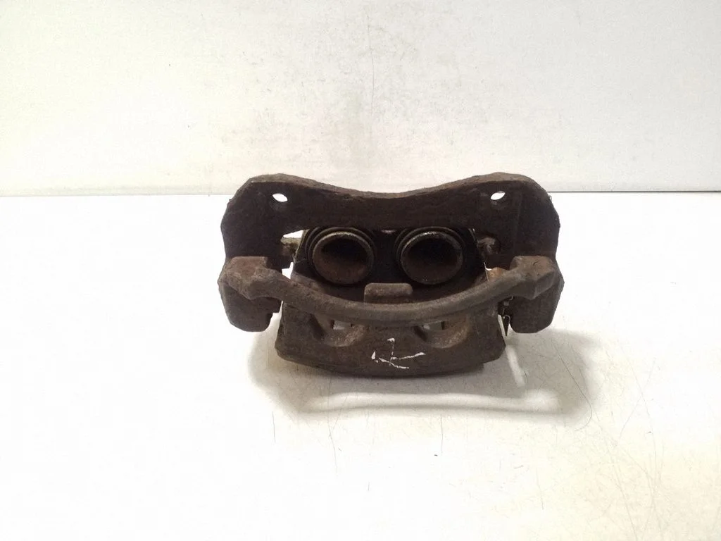 Front brake caliper – right