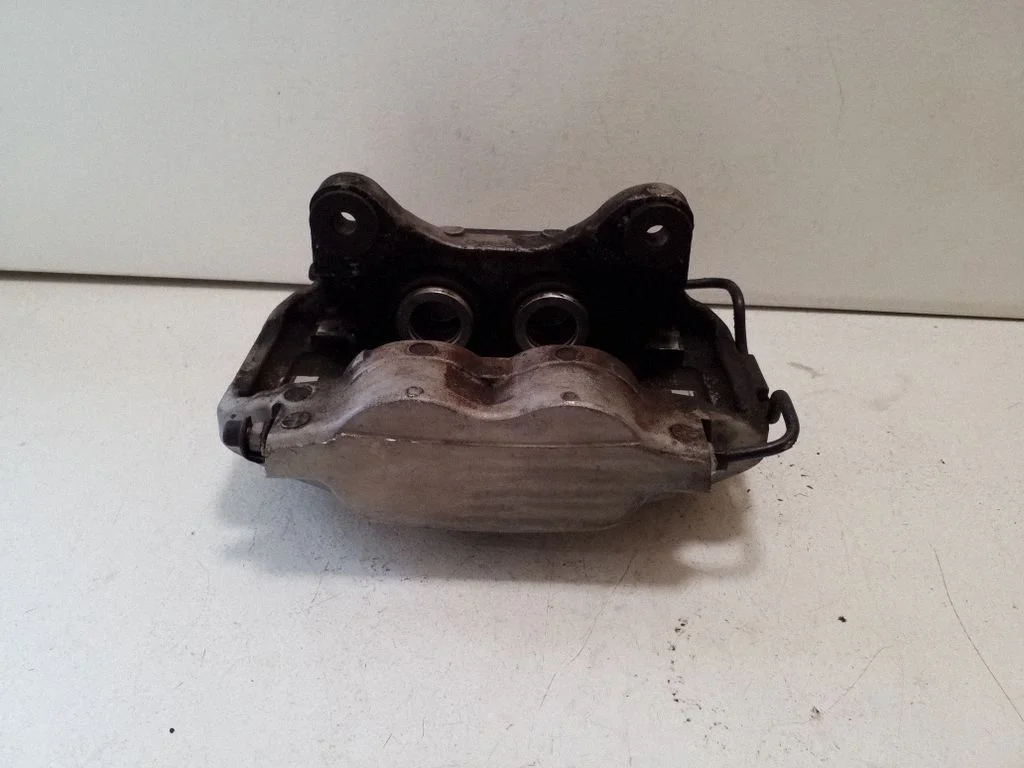 Front brake caliper 688584001