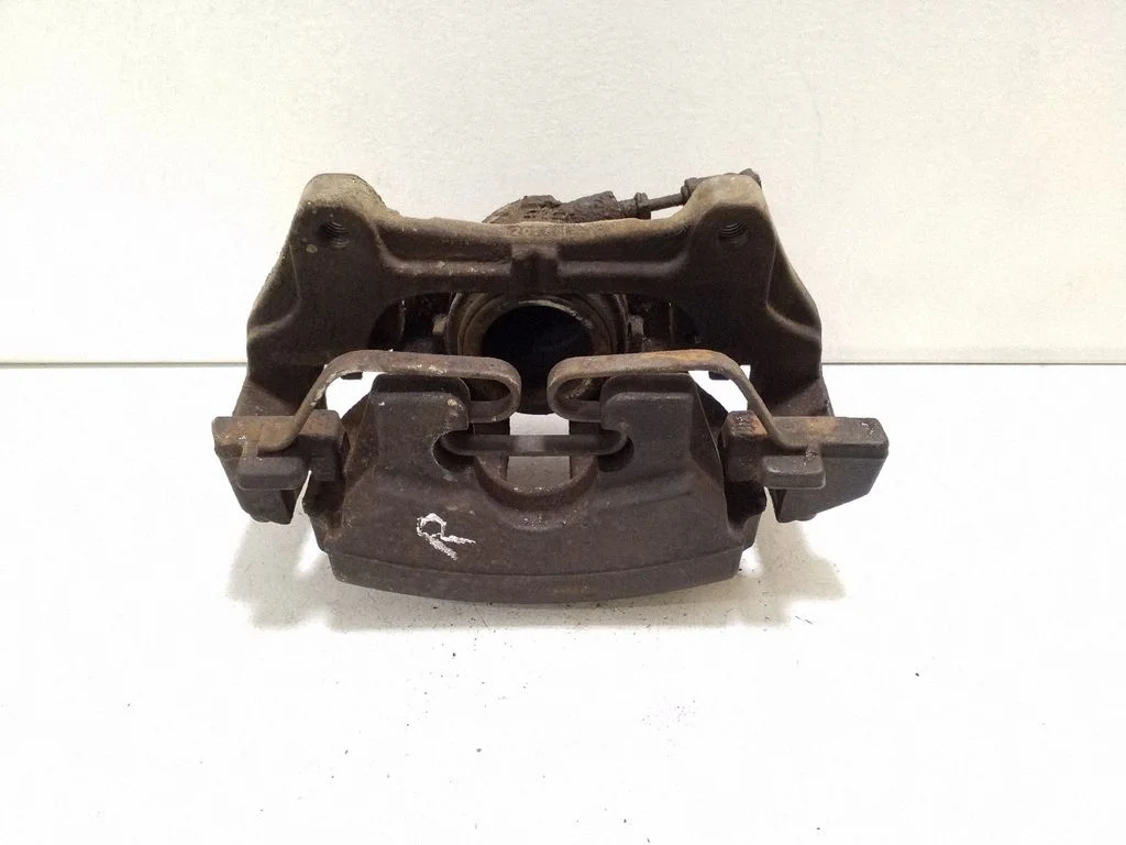 Front brake caliper 31471664
