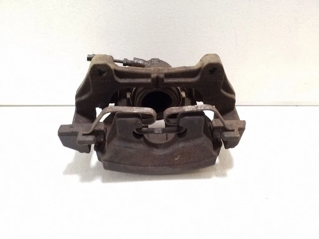 Front brake caliper 31471663