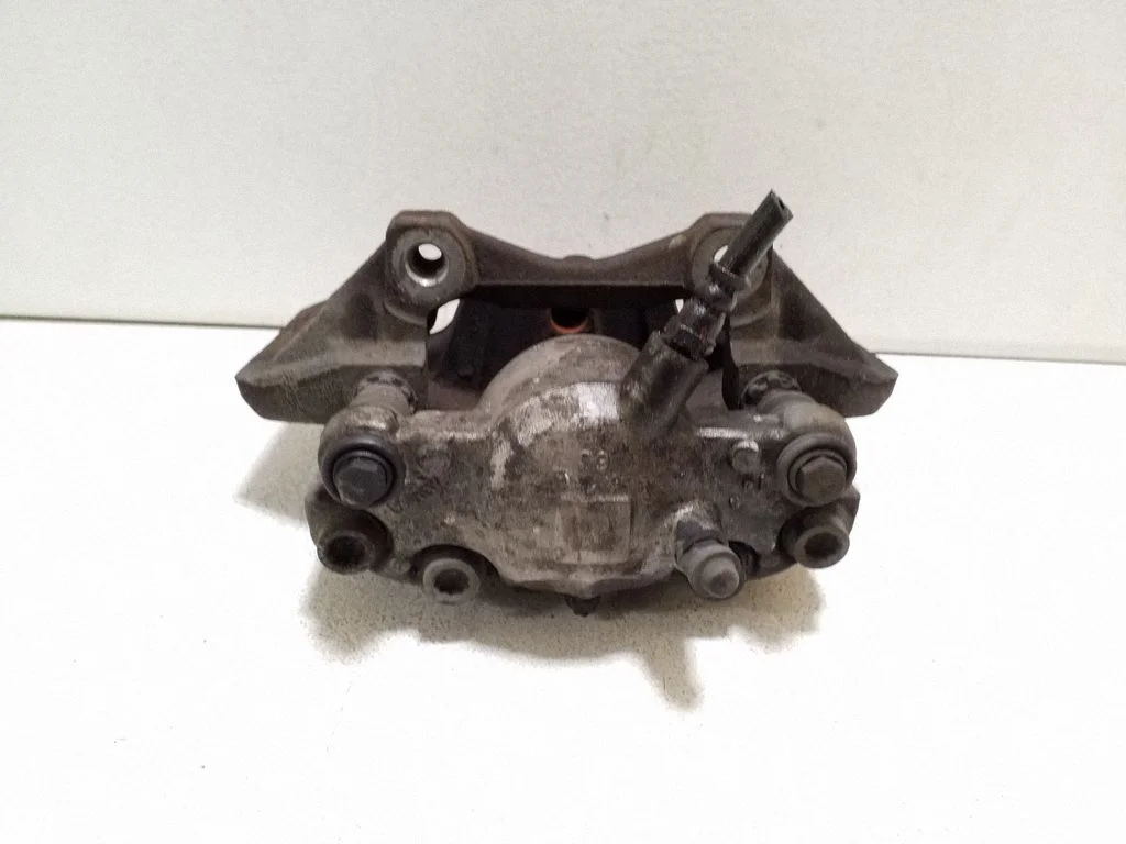 Front brake caliper – right