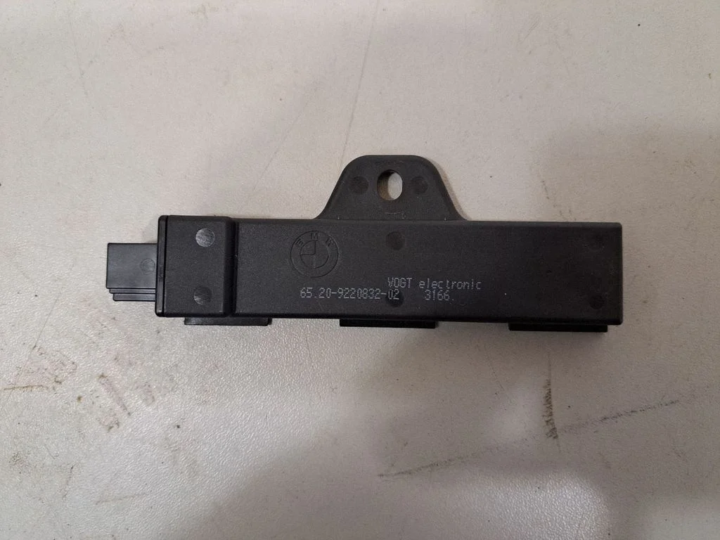 Bezatslēgas sistēmas antena 9220832 – BMW 2. sērija F46 (2015-)