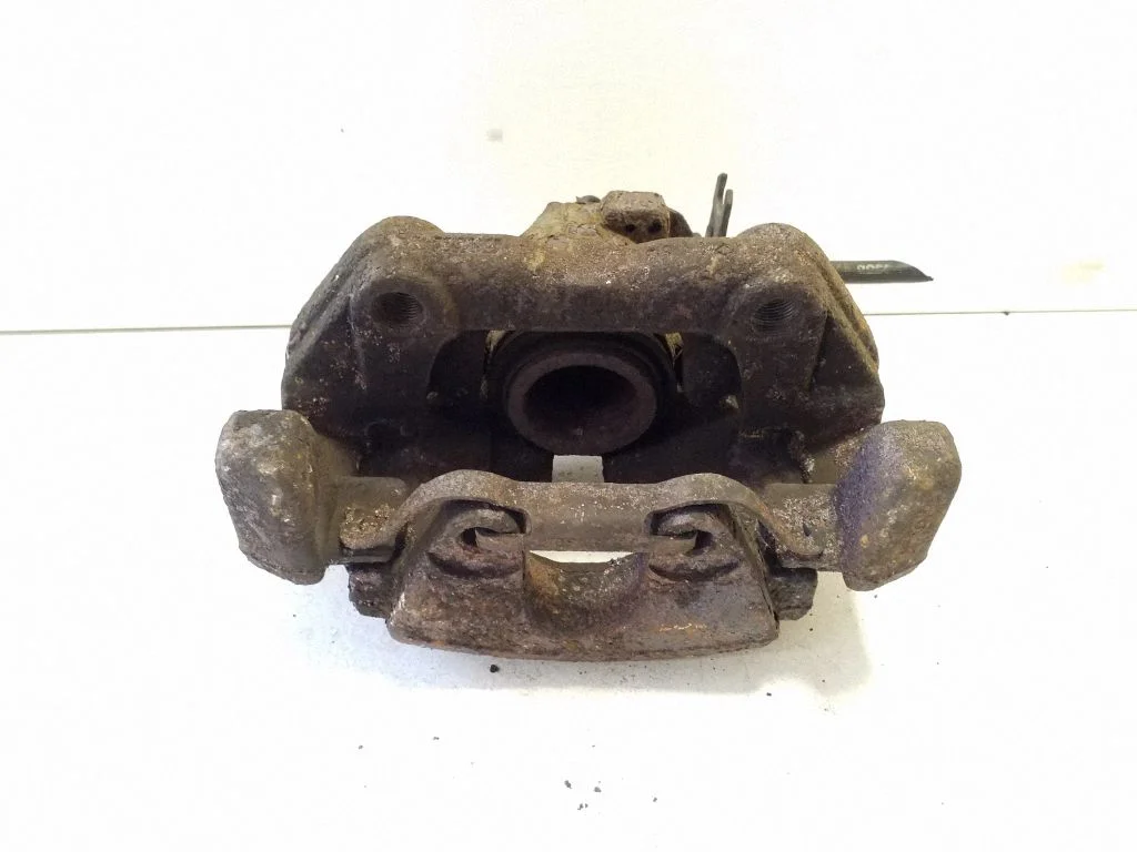 Front brake caliper – Seat Alhambra (Mk1) (1996-2010), right