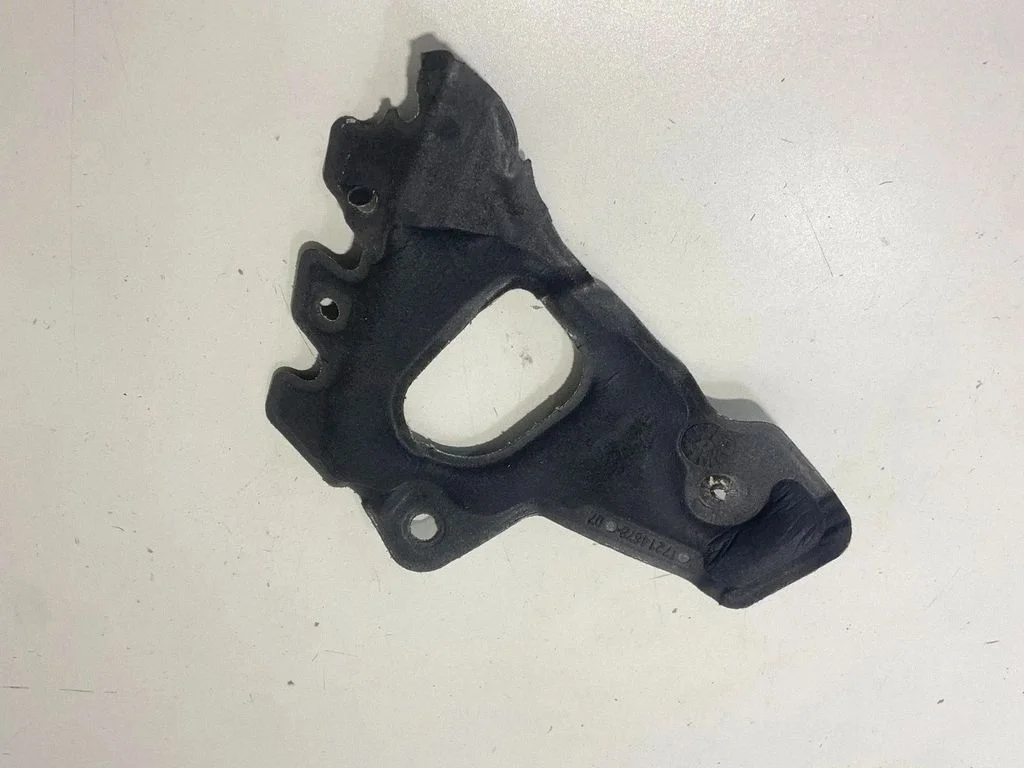 Sound insulation of firewall – BMW X6 G06 (2019-)