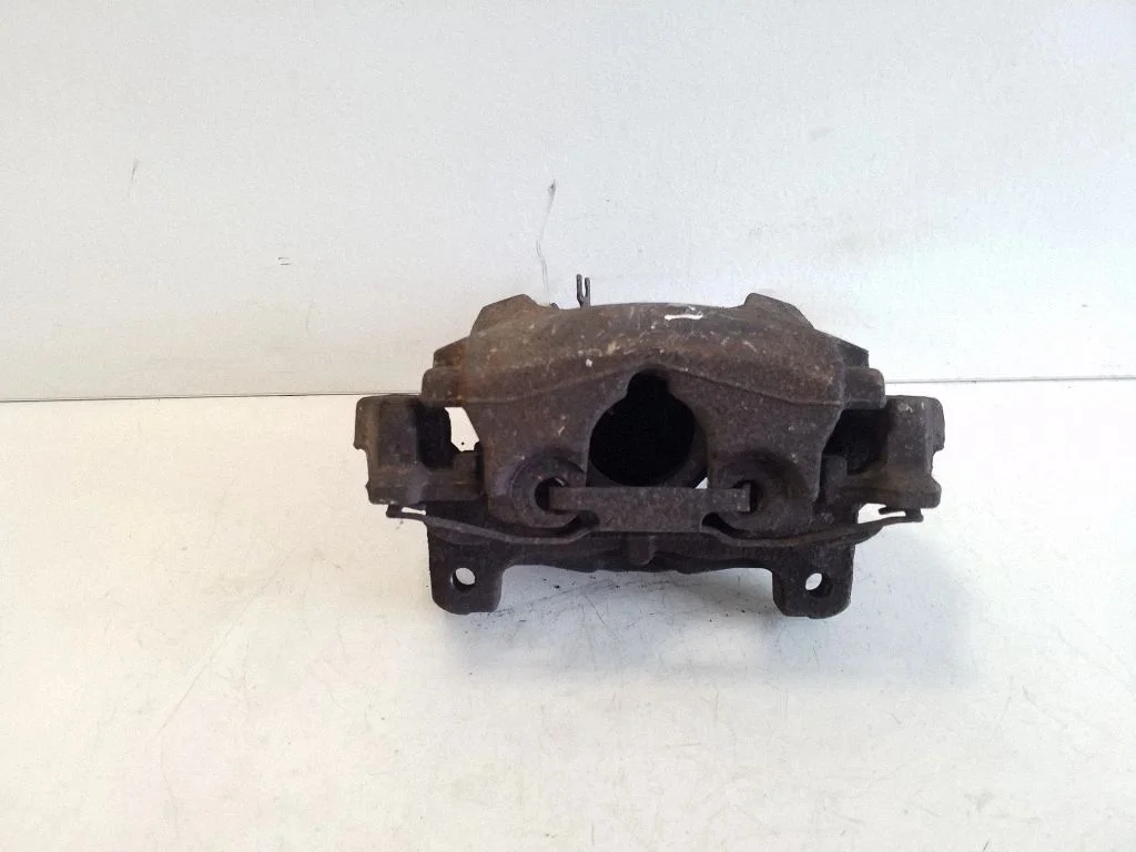 Front brake caliper – left