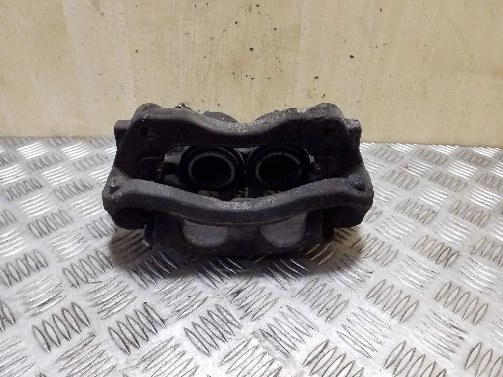 Front brake caliper 410105039R – Renault Master III (2010-2024)