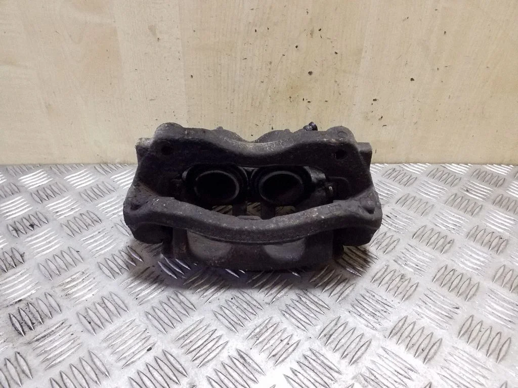 Front brake caliper 410009888R – Renault Master III (2010-2024)
