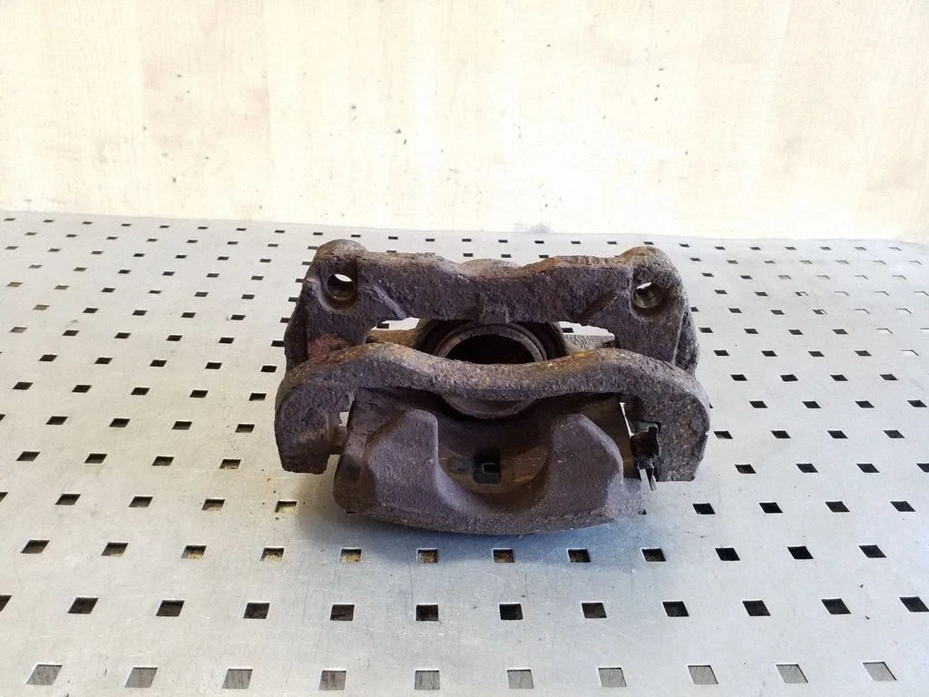 Esimene pidurisadul – Nissan Qashqai (2010-2014), parem