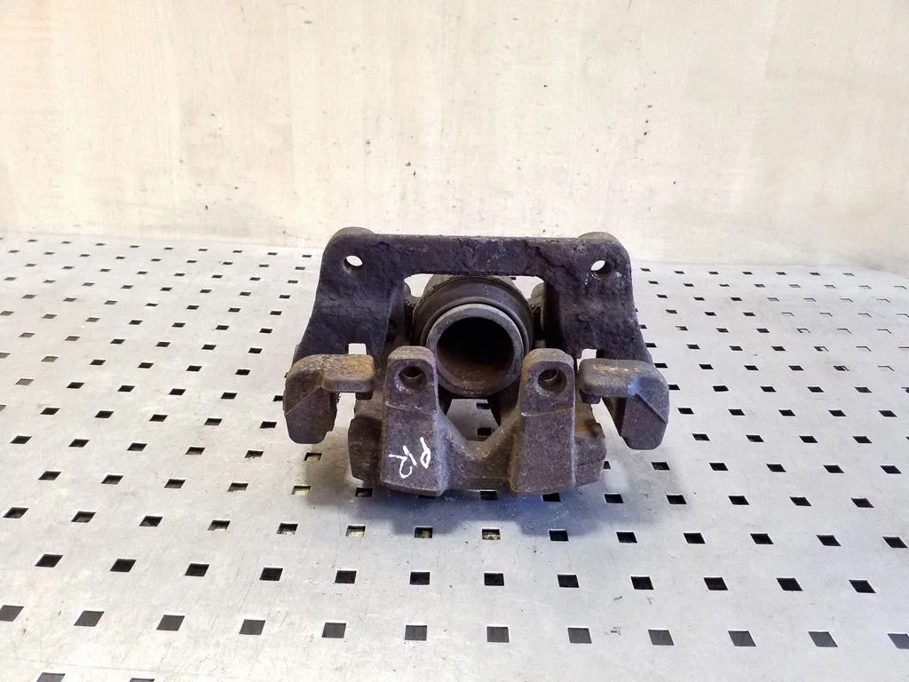 Front brake caliper – right