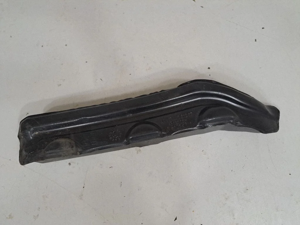 Sound insulation of firewall – BMW 1 Series F40 (2019-2023)