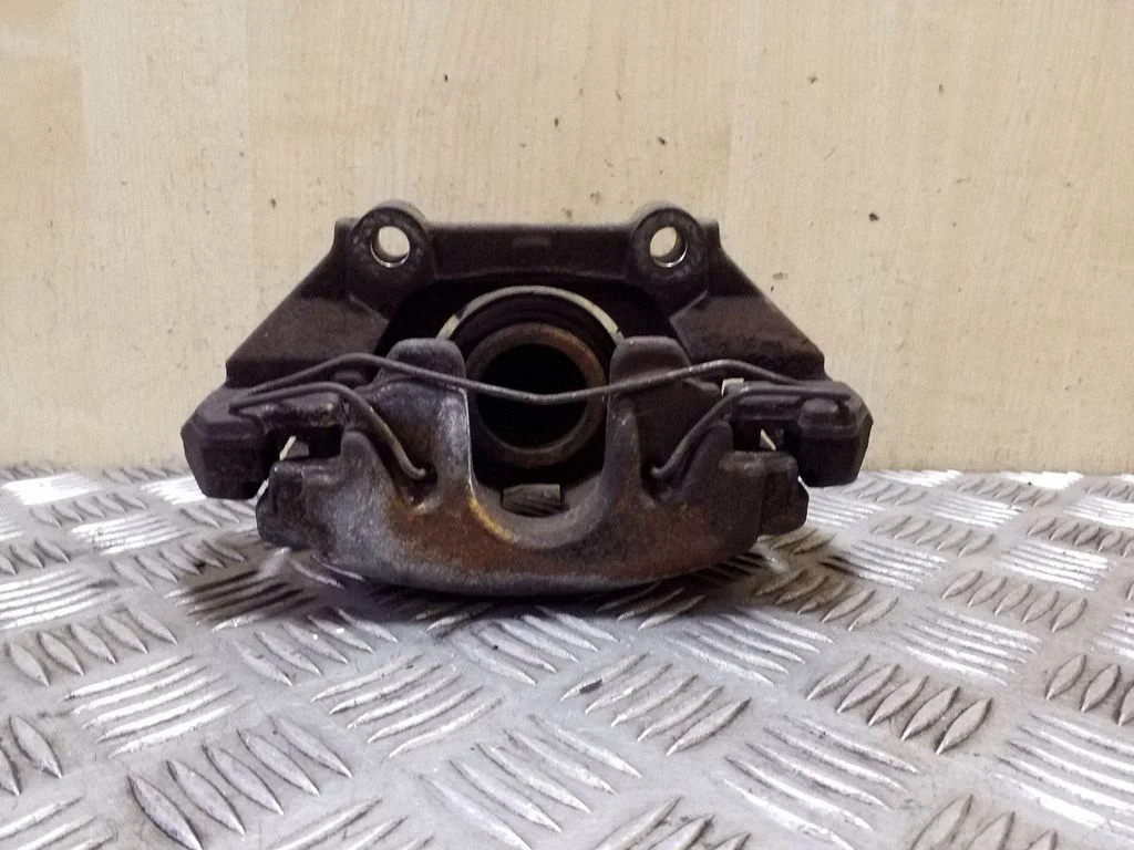 Esimene pidurisadul – vasak