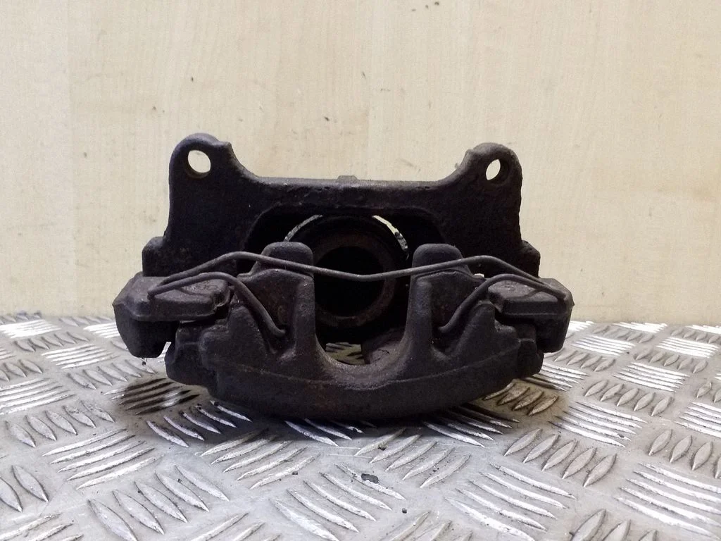 Esimene pidurisadul – vasak