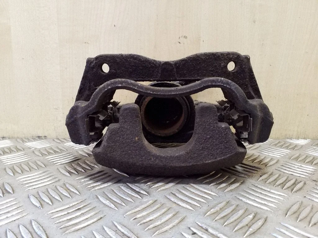 Esimene pidurisadul – parem