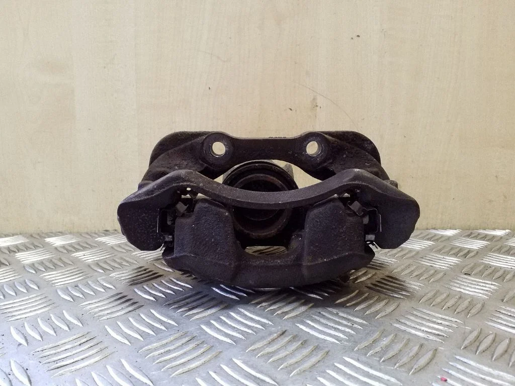 Esimene pidurisadul – parem