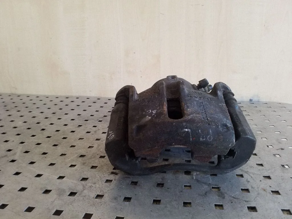 Front brake caliper – Renault Scenic II - Grand scenic II (2003-2006), left