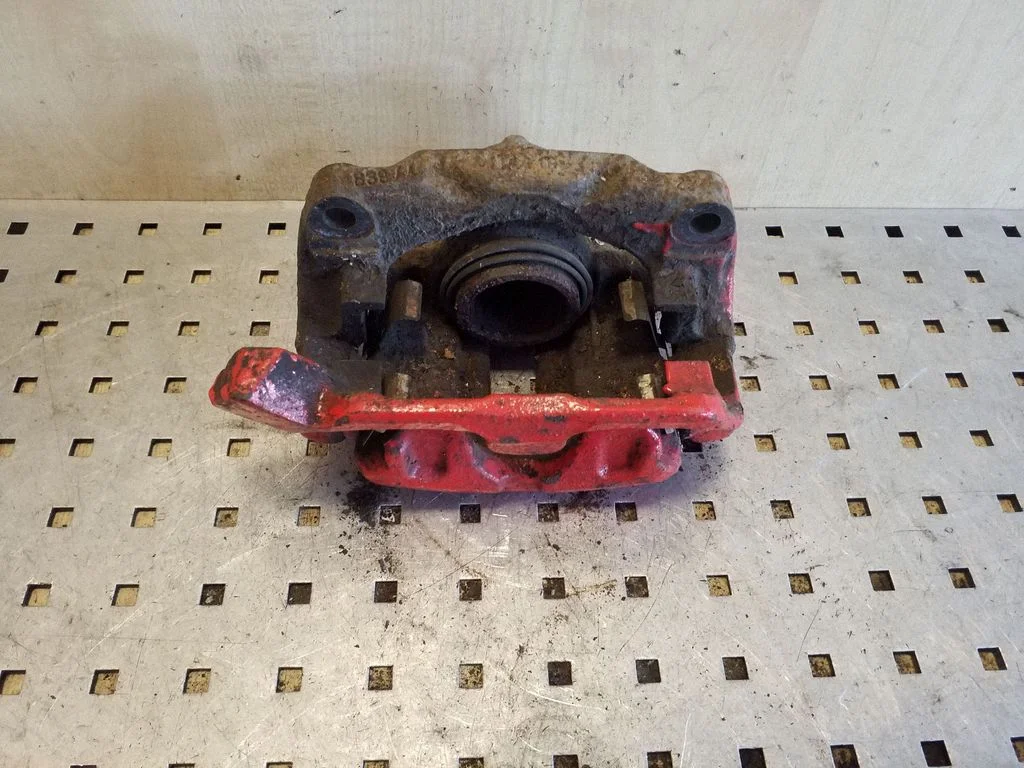Front brake caliper – Renault Scenic I (1996-2003), right