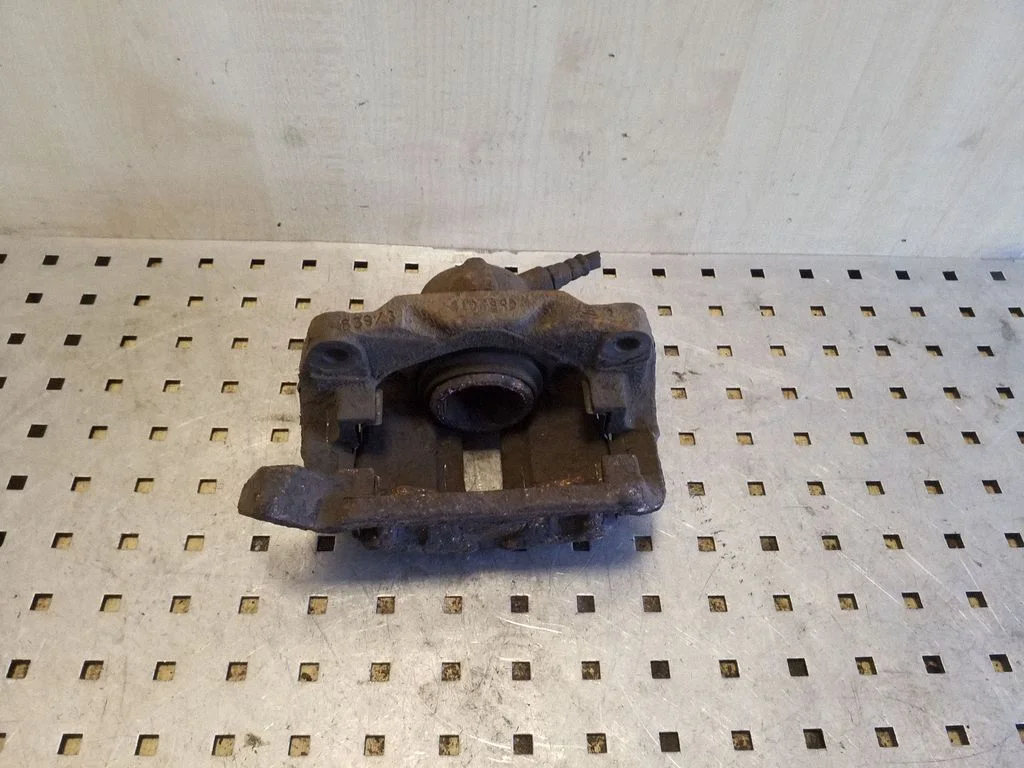 Front brake caliper – Renault Scenic I (1996-2003), right