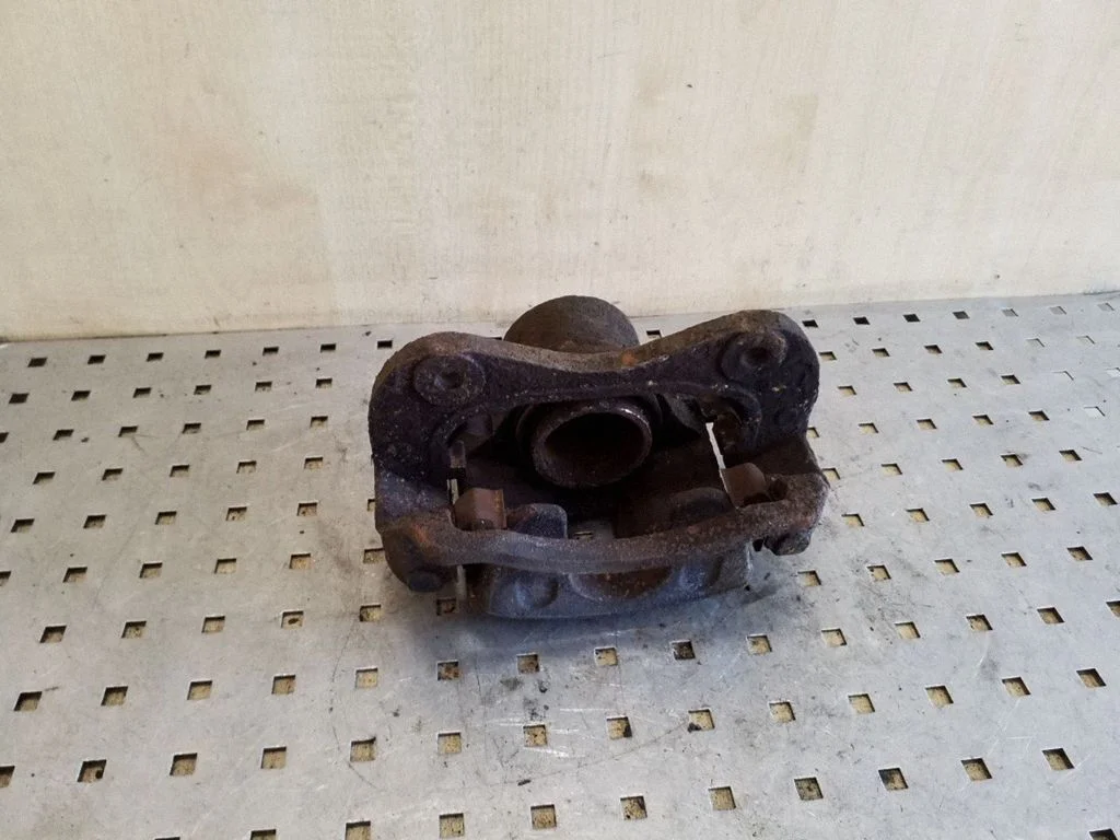 Esimene pidurisadul – vasak