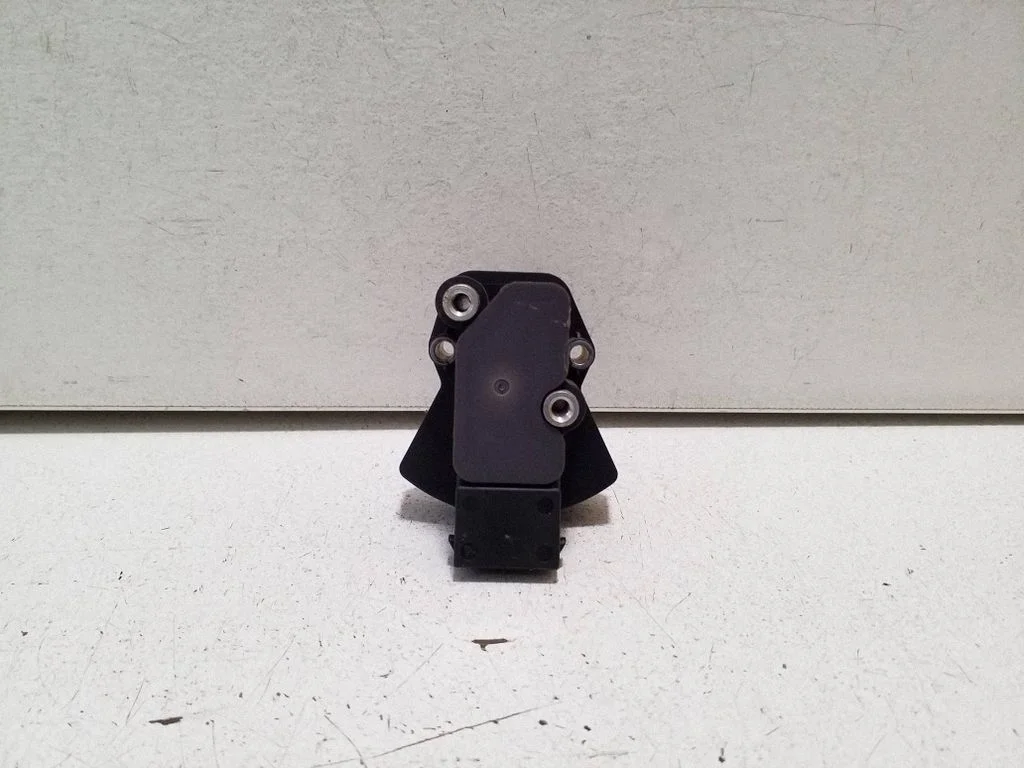 Brake pedal sensor switch – Mercedes-Benz EQC (2019-)