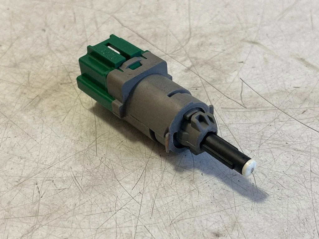 Brake pedal sensor switch – Peugeot Expert (2016-)