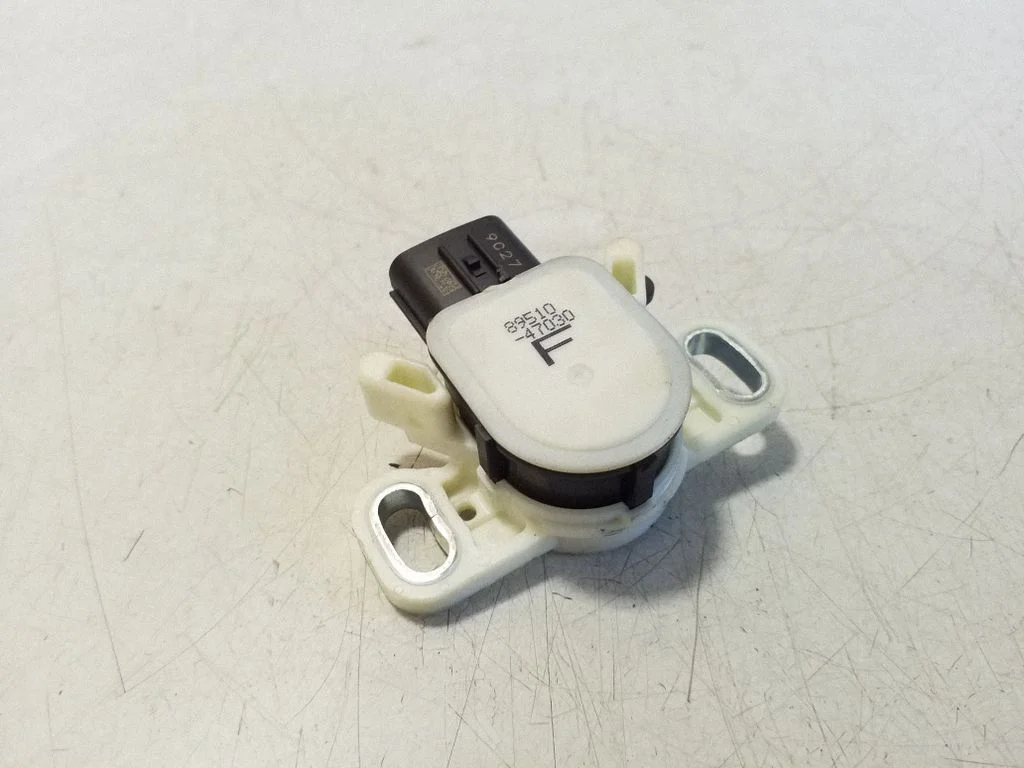 Brake pedal sensor switch 8951047030F