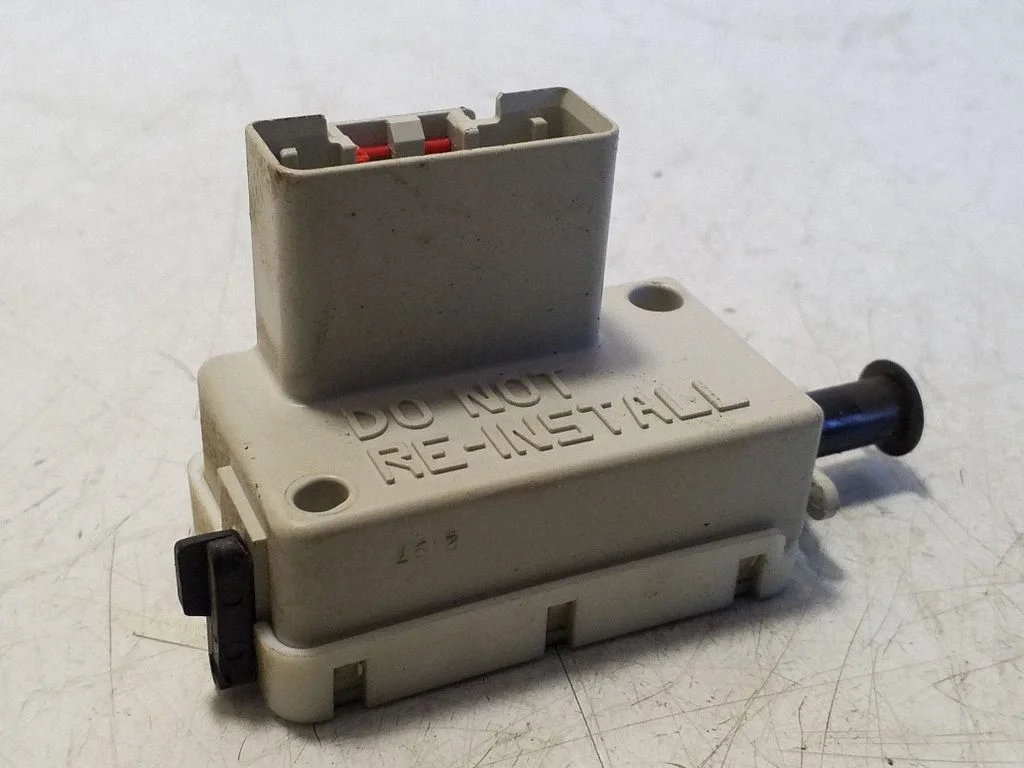 Brake pedal sensor switch 56045043AG