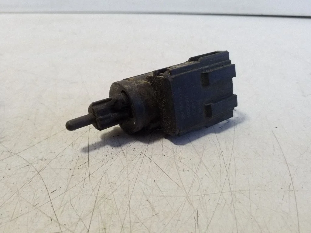 Brake pedal sensor switch – Volkswagen Golf Plus (2005-2013)
