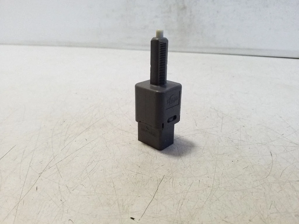 Brake pedal sensor switch 5Y03K1