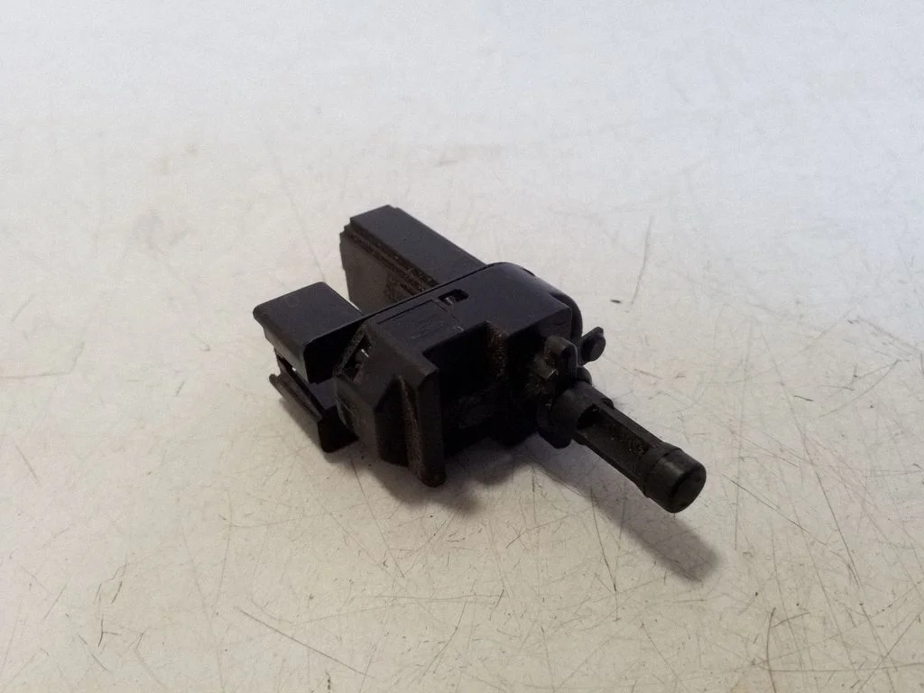 Brake pedal sensor switch 4M5T7C534AA